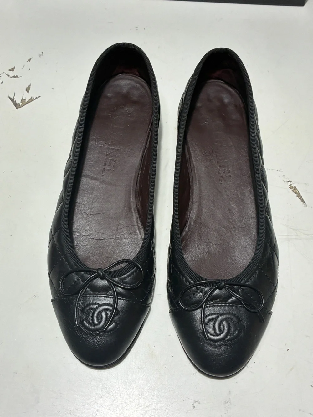 CHANEL Black Quilted Leather Ballet Flats with CC Logo